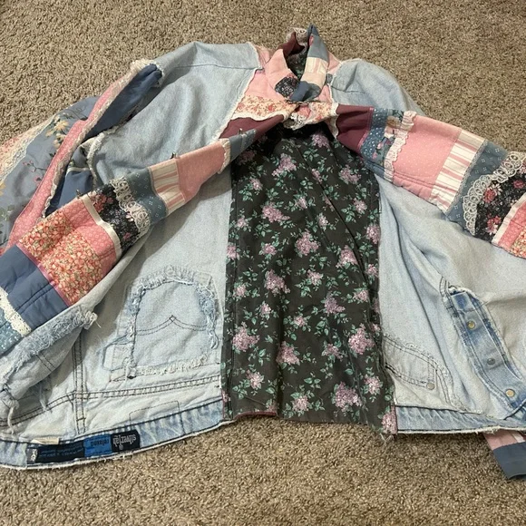 Levi's Multicolor Patchwork Upcycled Denim Jacket Lace SilverTab Women's OneSize - Picture 6 of 15
